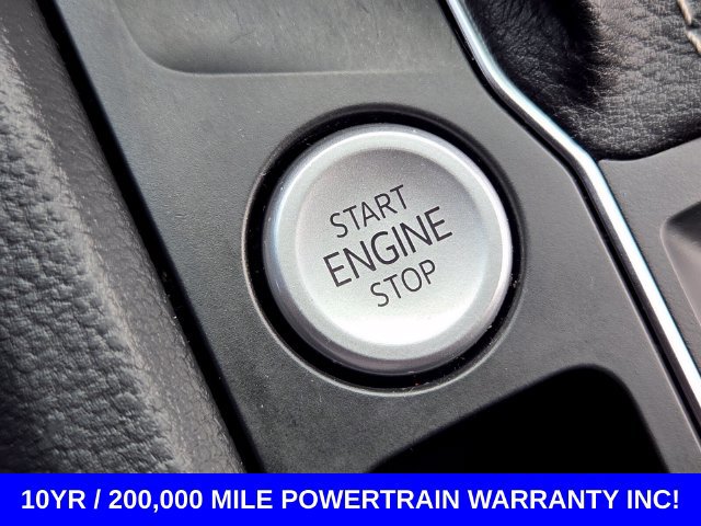 Used 2021 Volkswagen Atlas Cross Sport SE w/ Panoramic Sunroof Package FWD image 30