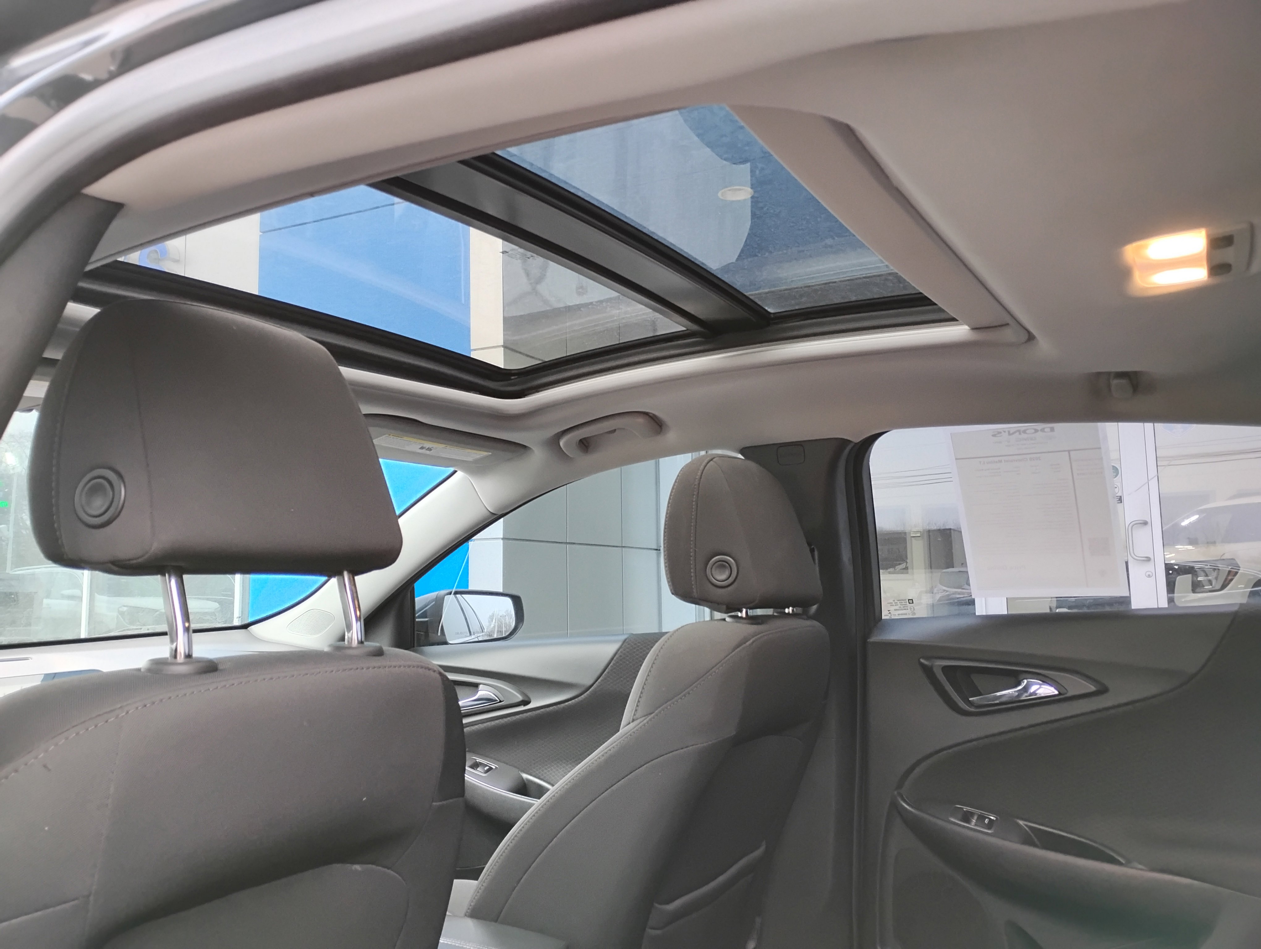 Used 2020 Chevrolet Malibu LT image 22