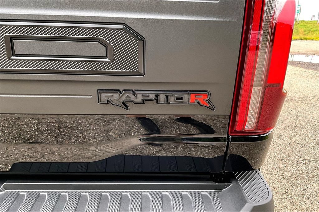 New 2026 Ford F150 Raptor w/ Equipment Group 803A Raptor R AWD/4WD image 12