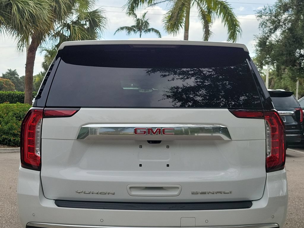 Certified 2024 GMC Yukon XL Denali w/ Denali Reserve Package AWD/4WD image 13