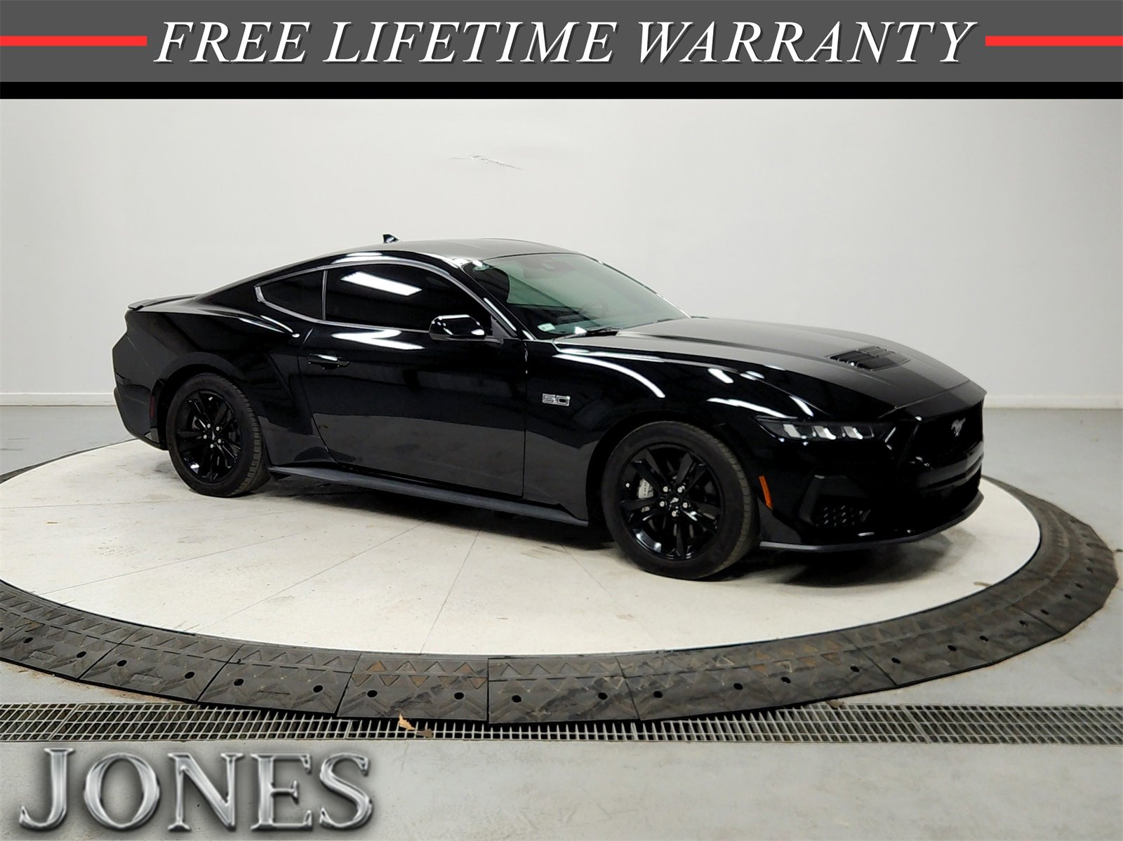Used 2024 Ford Mustang GT image 1