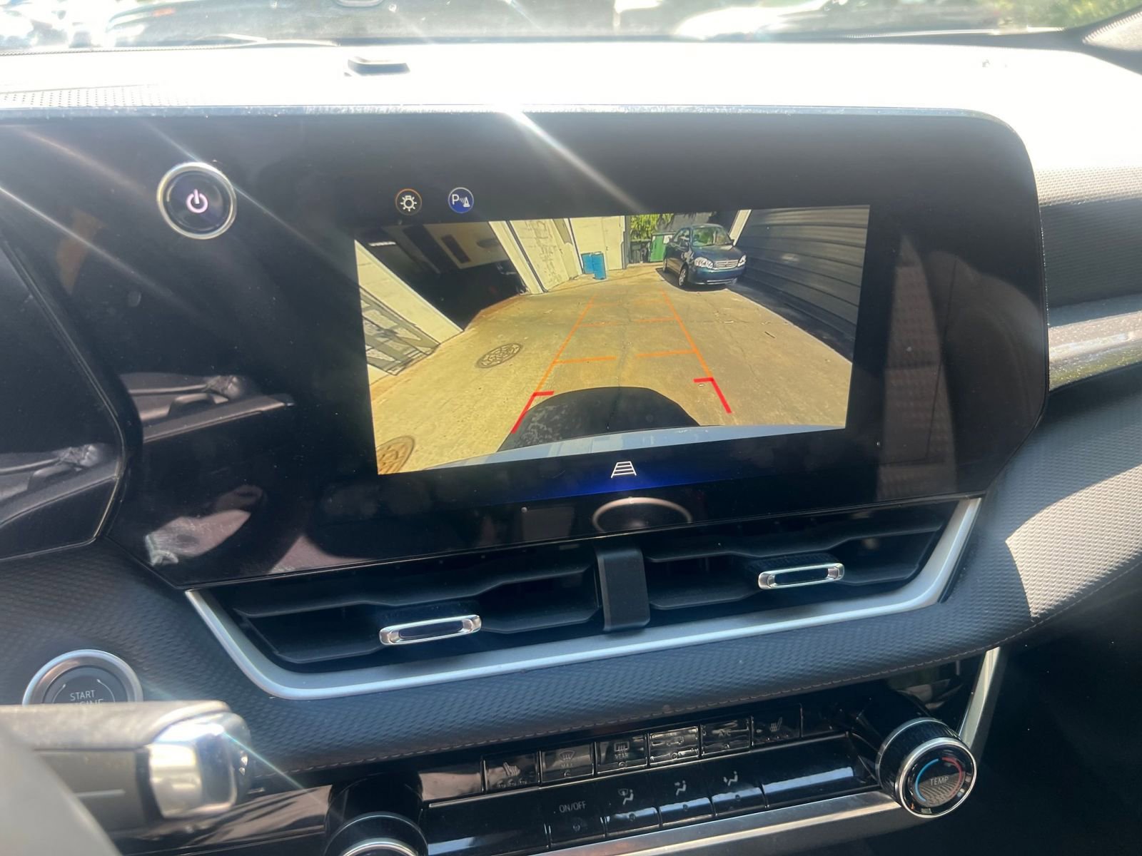 Used 2025 Chevrolet Equinox LT FWD image 20