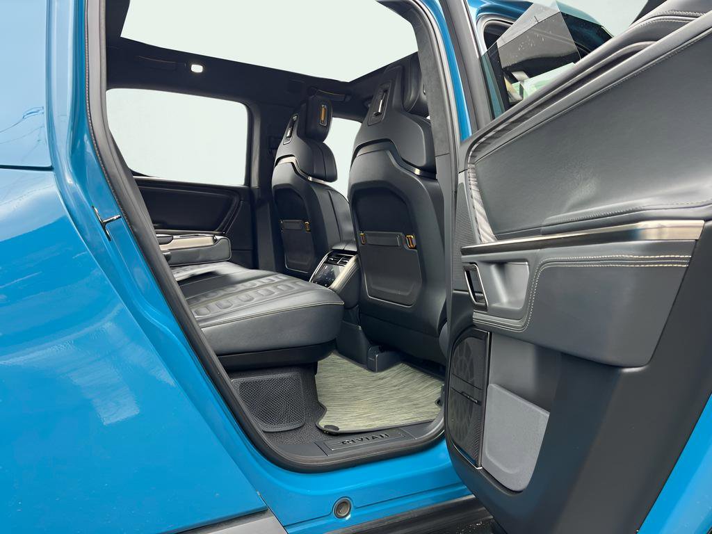 Used 2022 Rivian R1T Launch Edition image 39