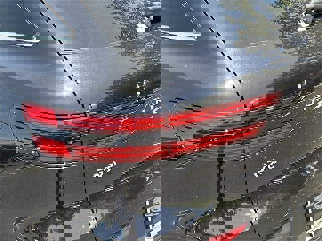 New 2026 Genesis GV70 2.5T Select image 15