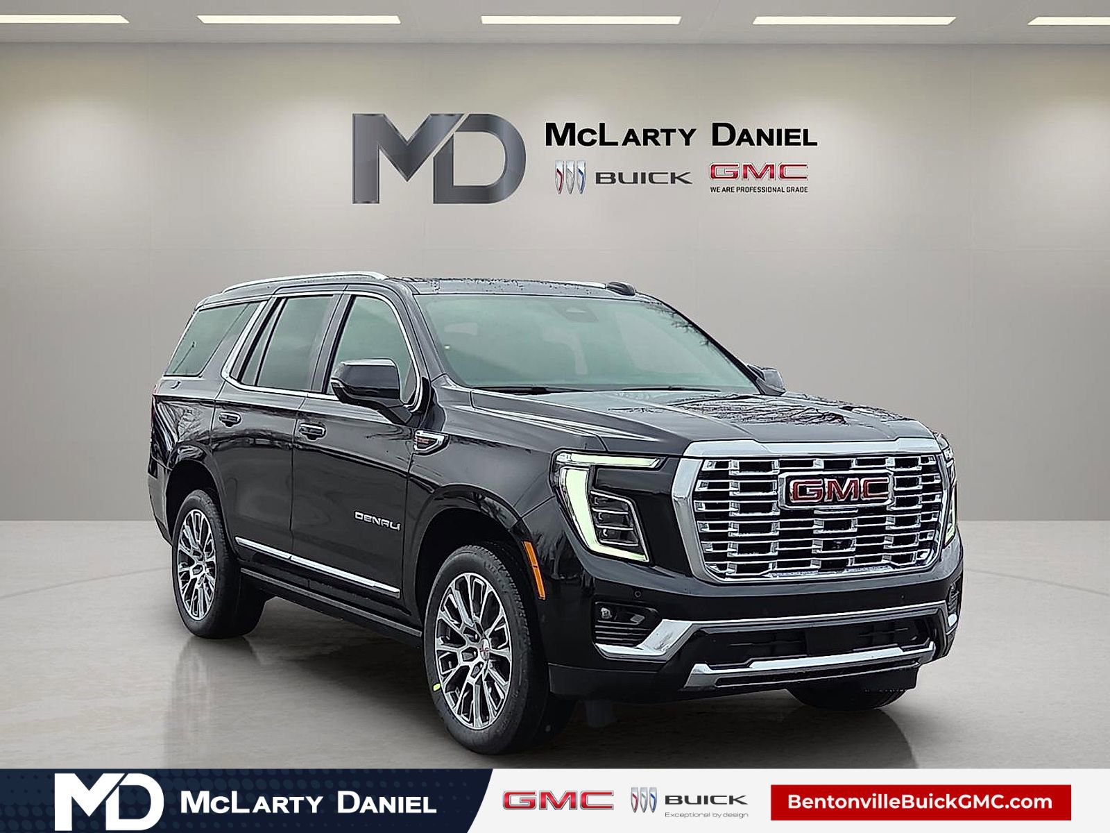 New 2026 GMC Yukon Denali w/ Sun & Power Step Package