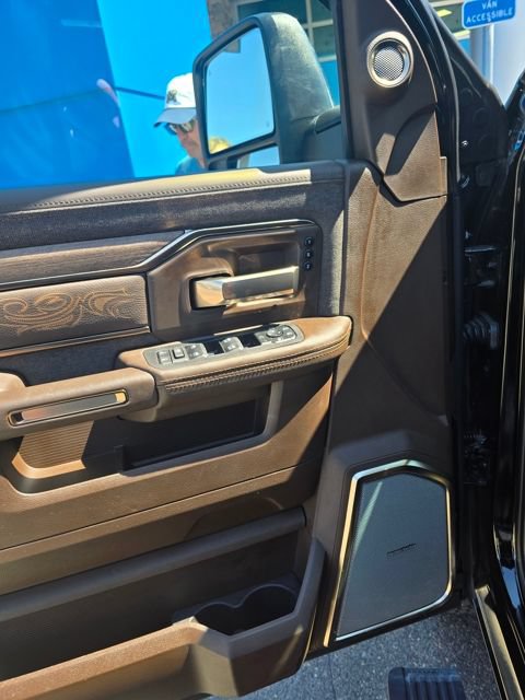 Used 2026 RAM 3500 Longhorn AWD/4WD image 9