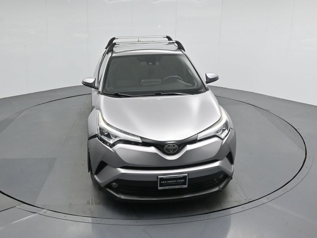 Used 2018 Toyota C-HR XLE image 32