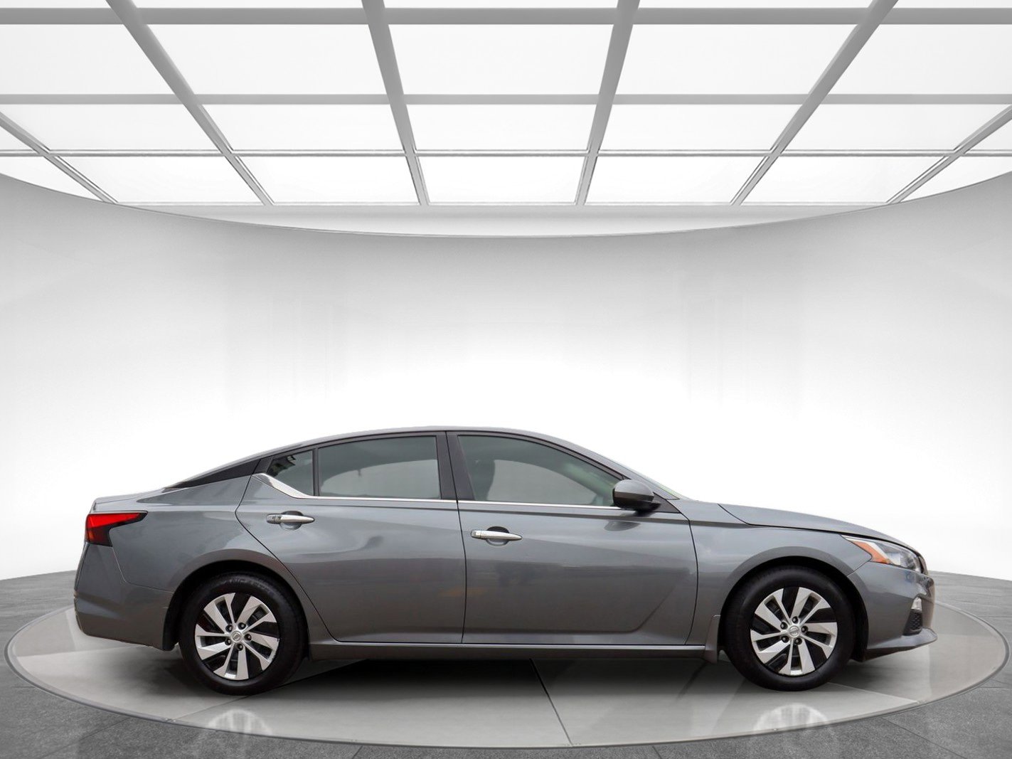 Used 2019 Nissan Altima 2.5 S FWD image 4
