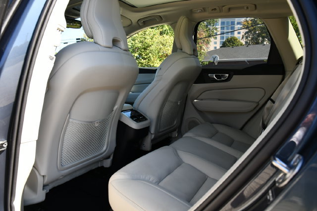 Certified 2026 Volvo XC60 B5 Ultra AWD/4WD image 21