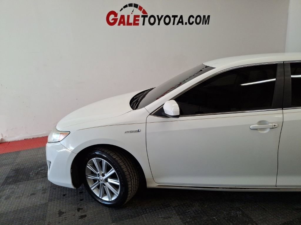 Used 2012 Toyota Camry XLE w/ Convenience Pkg image 4