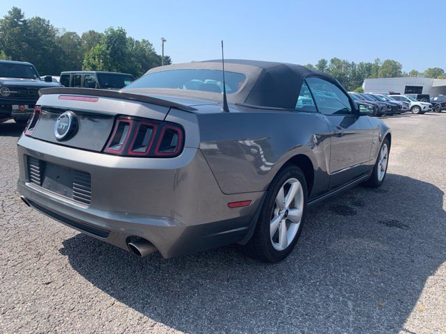 Used 2013 Ford Mustang GT RWD image 8