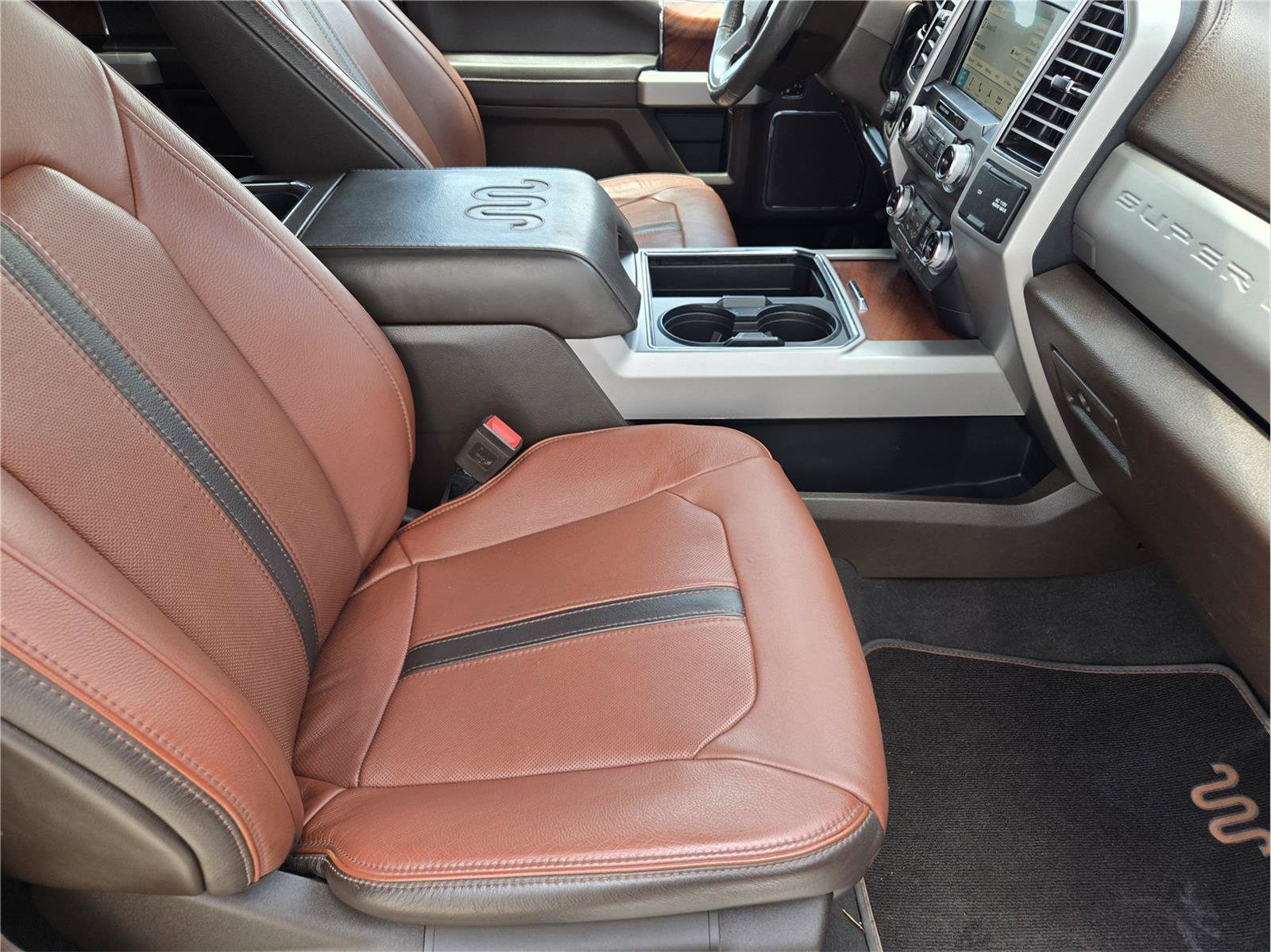 Used 2019 Ford F350 King Ranch w/ King Ranch Ultimate Package AWD/4WD image 14