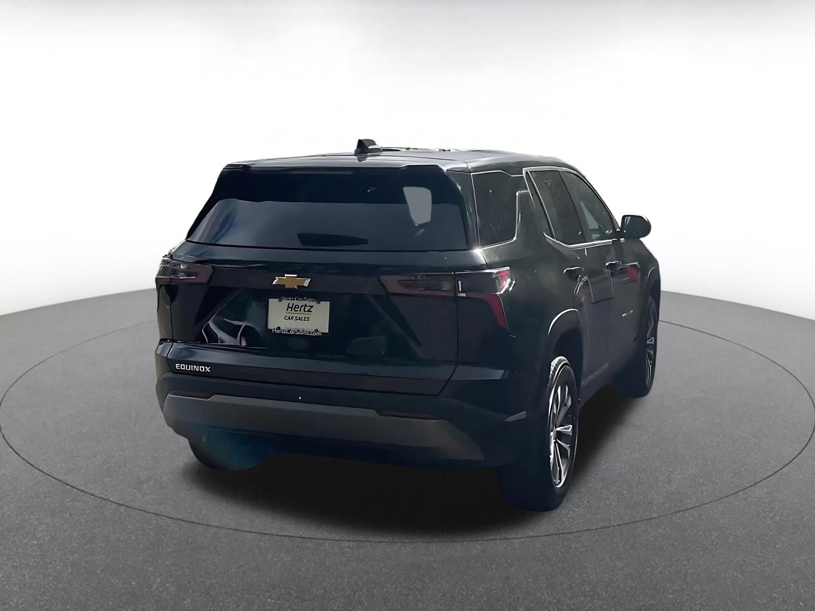 Used 2025 Chevrolet Equinox LT FWD image 14