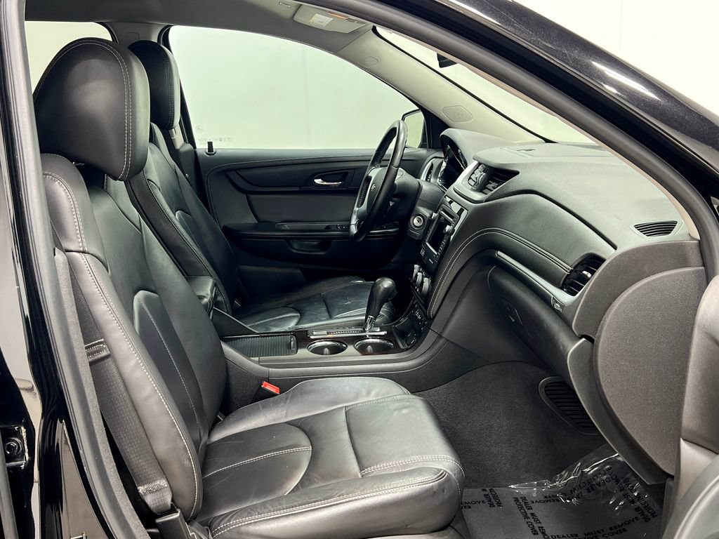 Used 2016 Chevrolet Traverse LT FWD image 36