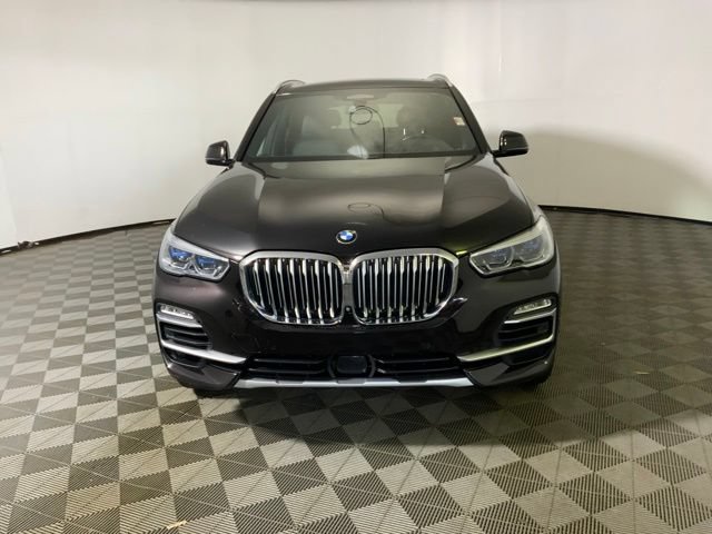 Used 2019 BMW X5 xDrive50i w/ Executive Package AWD/4WD image 2