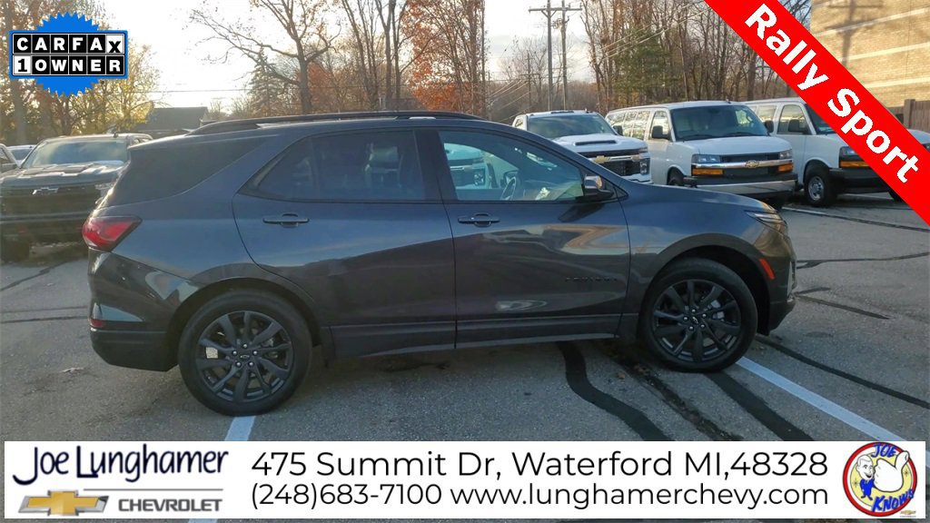 Used 2022 Chevrolet Equinox RS w/ RS Leather Package image 9