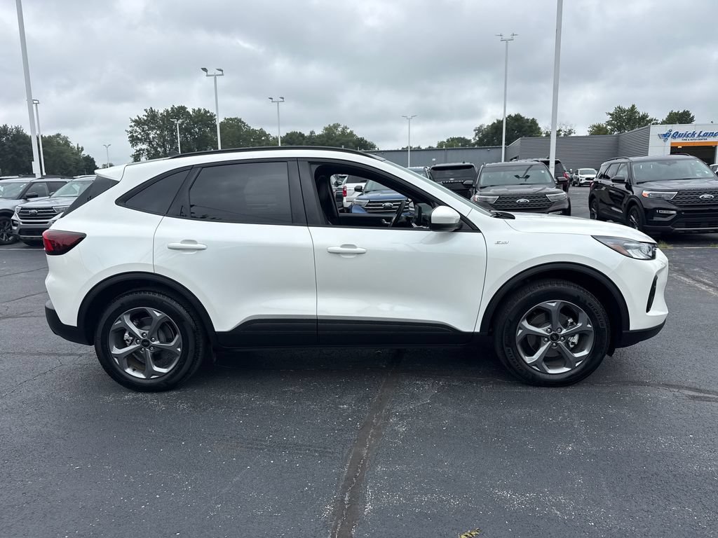 Used 2026 Ford Escape ST-Line Select w/ Tech Pack #1 AWD/4WD image 6