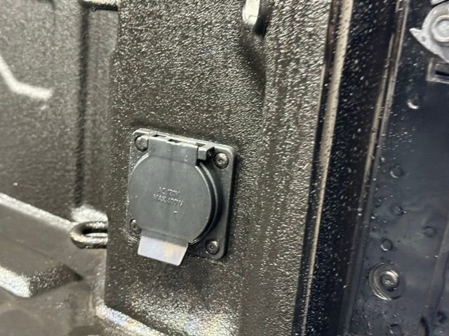 Used 2023 Chevrolet Silverado 3500 LTZ w/ LTZ Convenience Package image 5