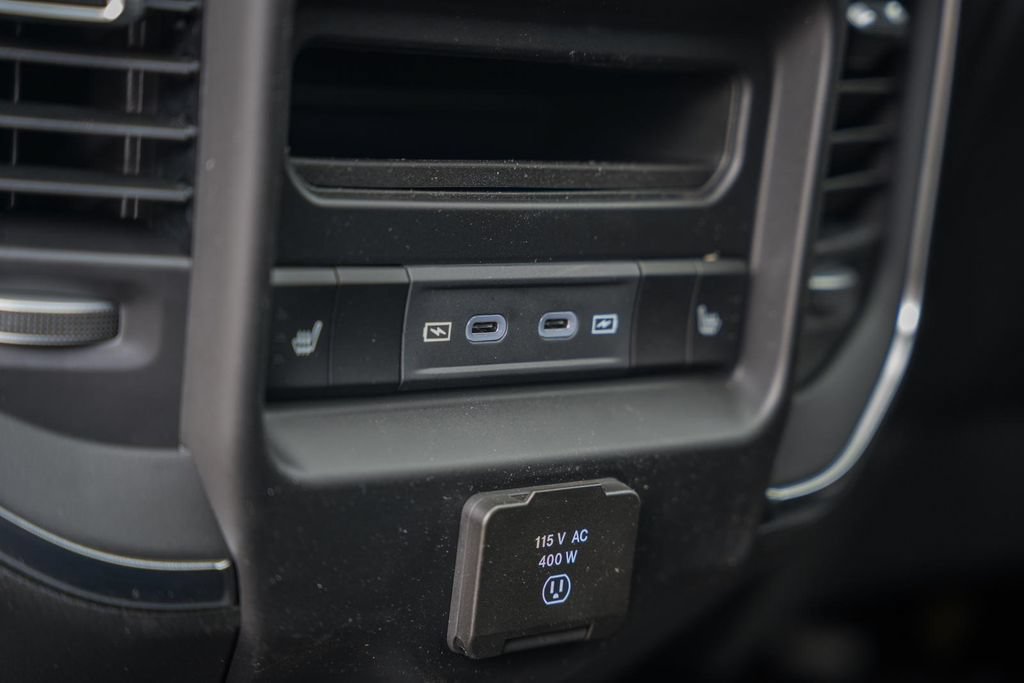 New 2026 RAM 1500 Laramie AWD/4WD image 42