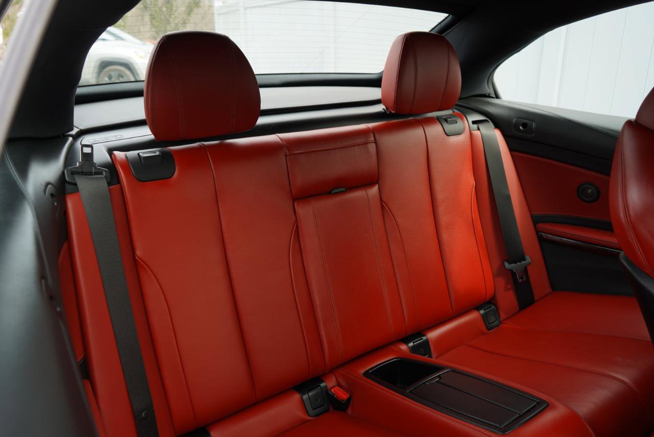 Used 2020 BMW M4 Convertible w/ Executive Package image 60