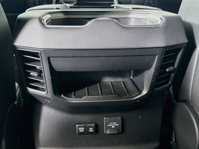 New 2026 Toyota Tundra Limited AWD/4WD image 25