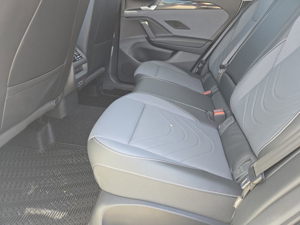 New 2026 Volkswagen Tiguan SE image 22