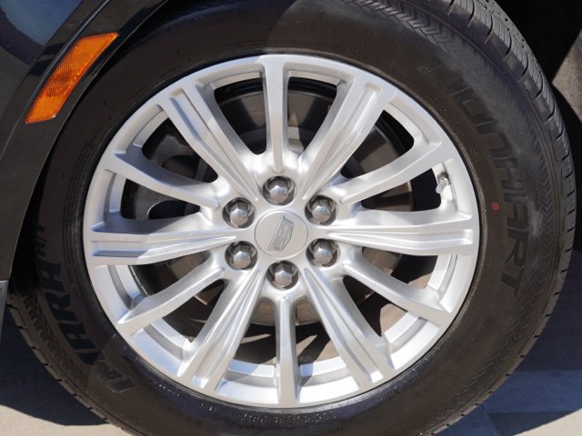 Used 2018 Cadillac XT5 FWD image 12
