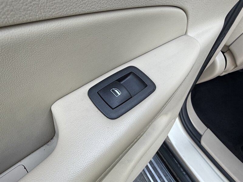 Used 2014 Jeep Grand Cherokee Laredo w/ Quick Order Package 23E RWD image 38