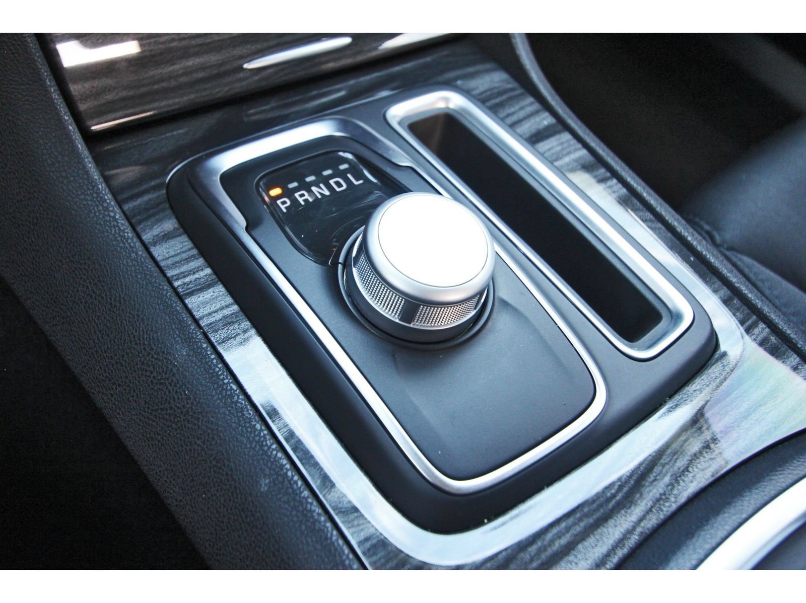 Used 2022 Chrysler 300 Touring w/ Sport Appearance Package RWD image 27