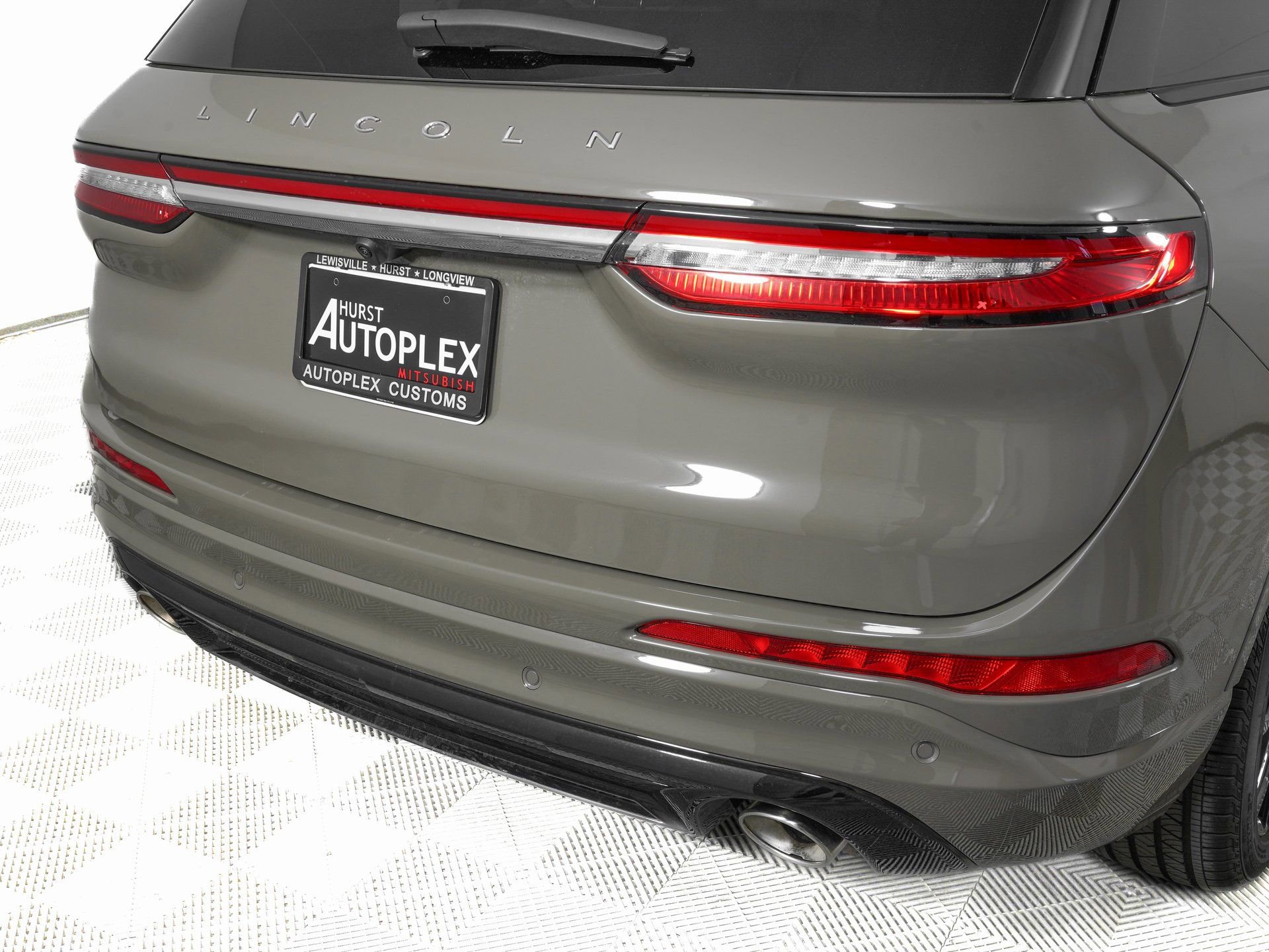 Used 2025 Lincoln Corsair Grand Touring w/ Jet Appearance Package image 33