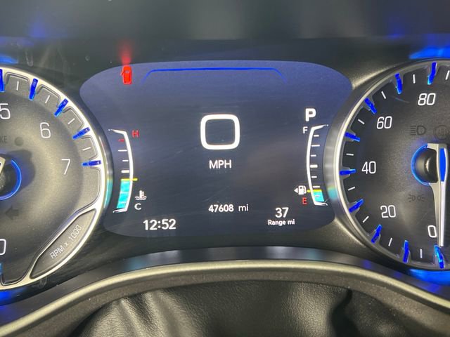 Used 2024 Chrysler Pacifica Touring-L image 18