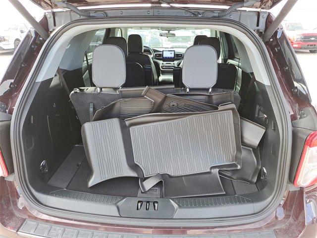 Certified 2023 Ford Explorer XLT w/ Equipment Group 202A image 27