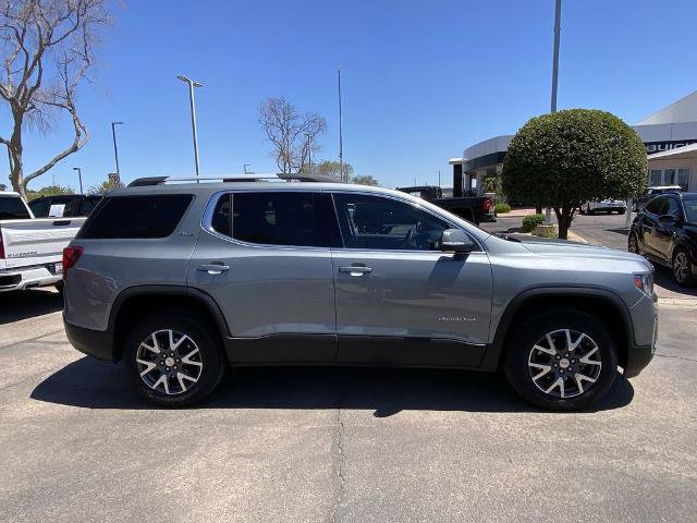 Used 2023 GMC Acadia SLE w/ Driver Convenience Package FWD image 2