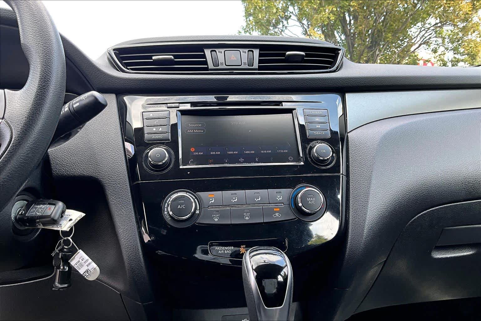 Used 2019 Nissan Rogue Sport S AWD/4WD image 35