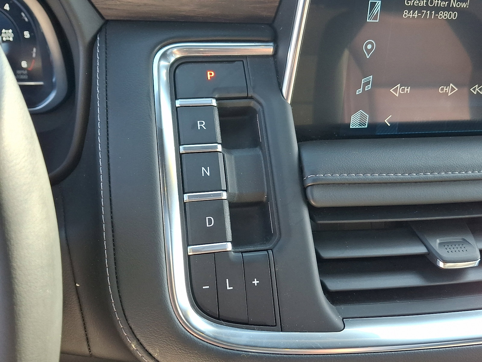 Certified 2023 Chevrolet Suburban LT image 16