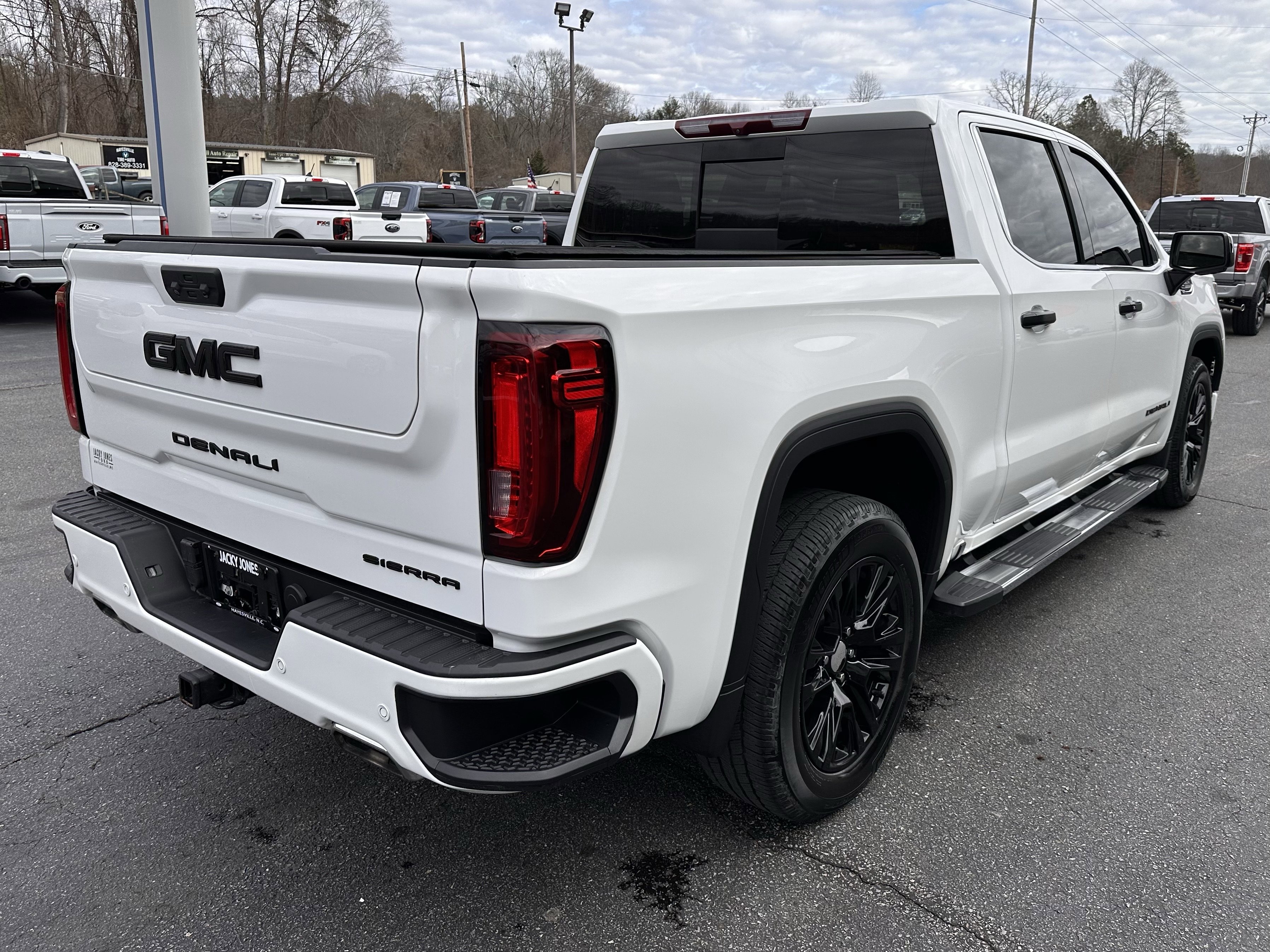 Used 2023 GMC Sierra 1500 Denali AWD/4WD image 6