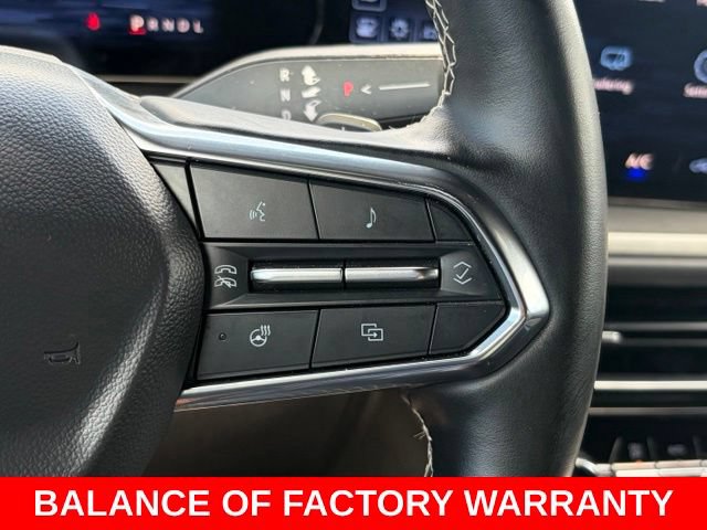 Used 2025 Chevrolet Traverse LT AWD/4WD image 22