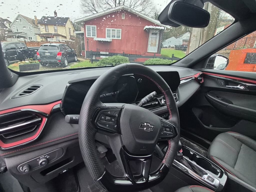 Used 2025 Chevrolet TrailBlazer RS w/ Convenience Package image 10