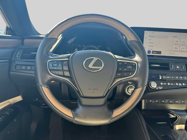 Certified 2024 Lexus ES 300h w/ Luxury Package FWD image 19