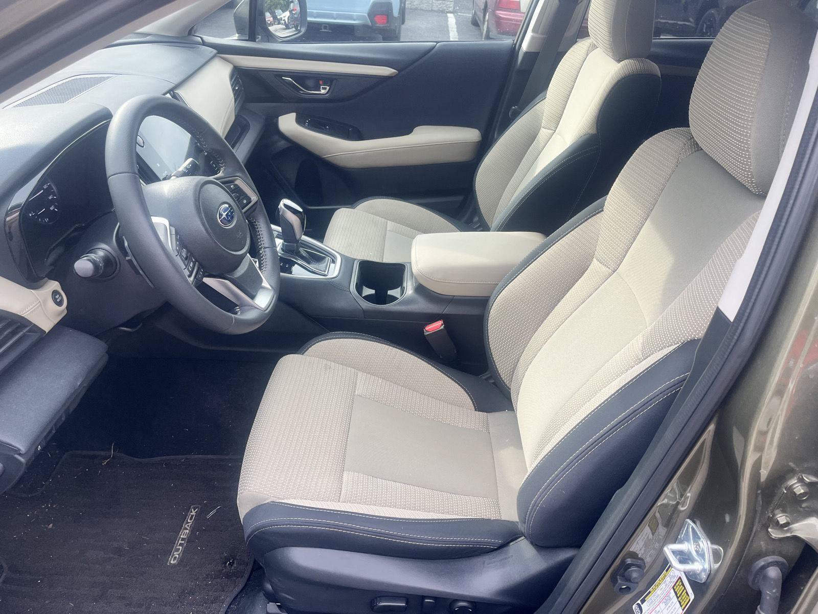 Certified 2025 Subaru Outback Premium AWD/4WD image 17