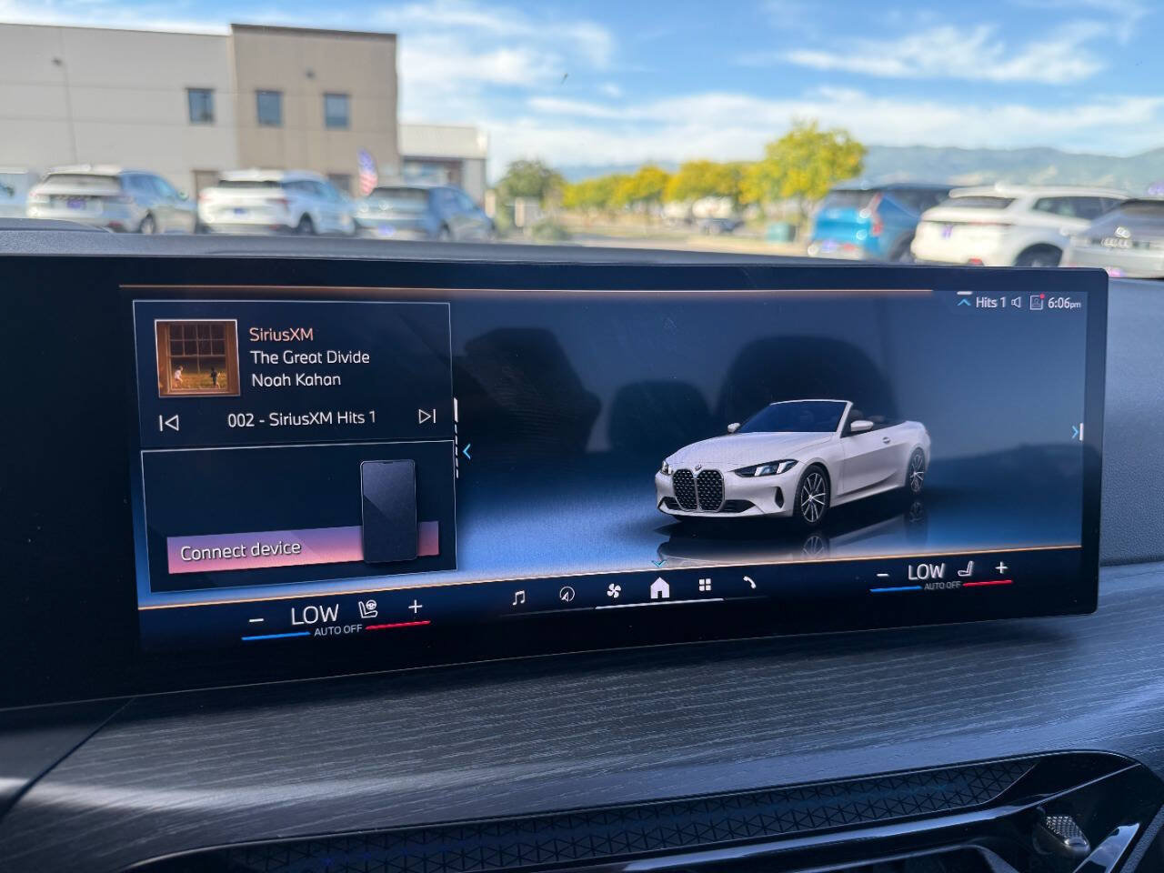 Used 2025 BMW 430i Convertible w/ Premium Package RWD image 28