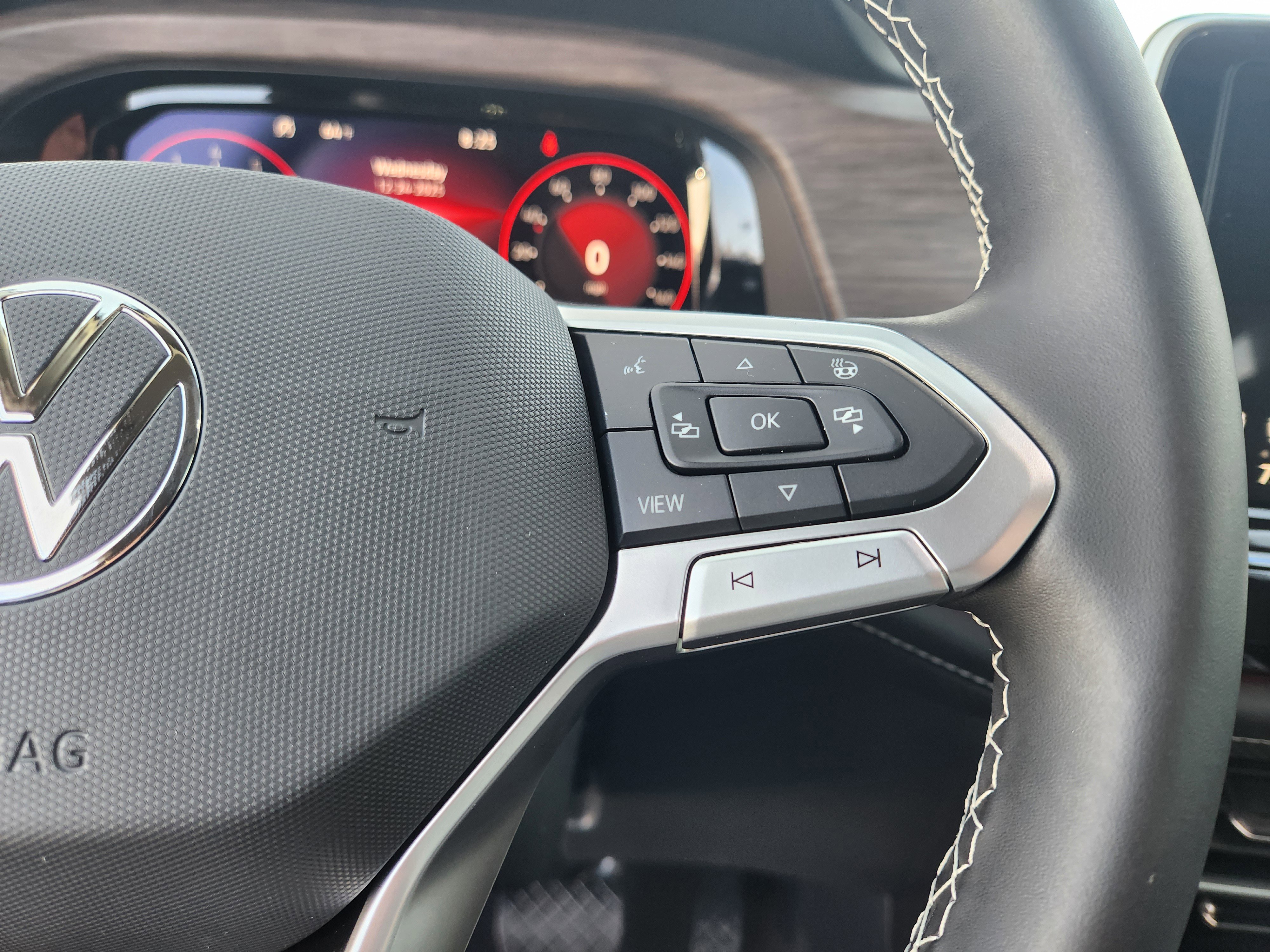 New 2026 Volkswagen Atlas SEL image 14