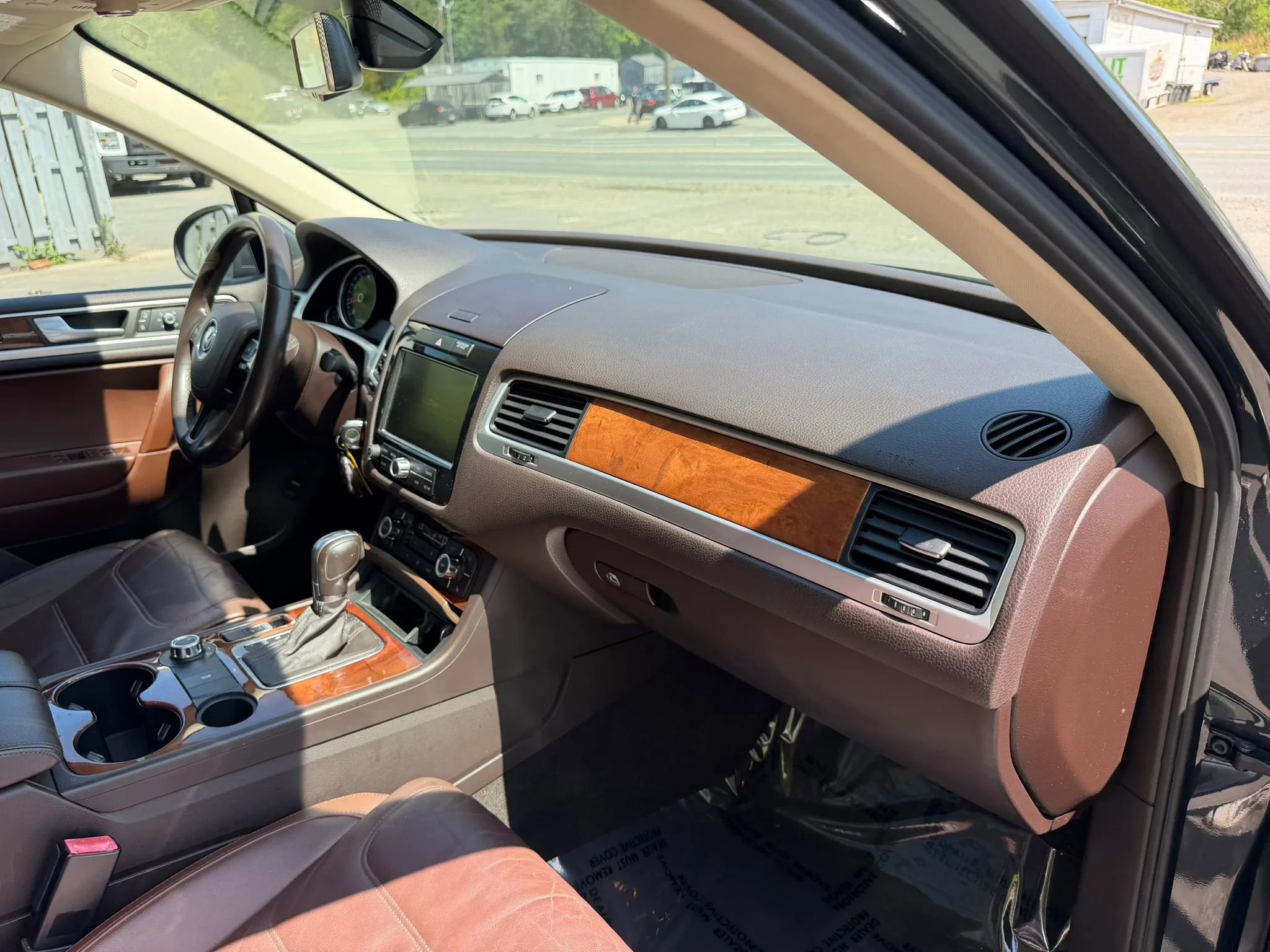 Used 2013 Volkswagen Touareg VR6 AWD/4WD image 19