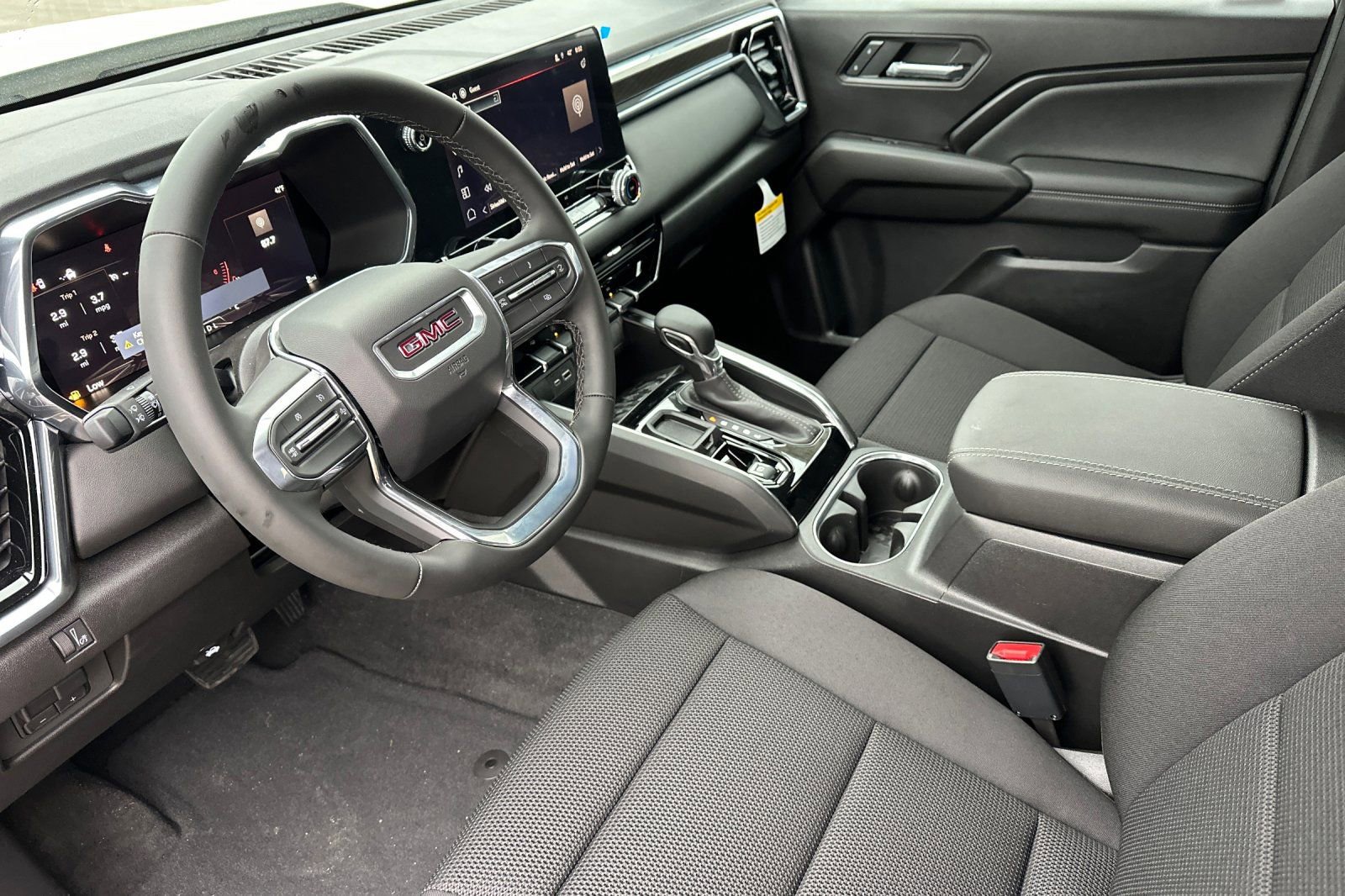 New 2026 GMC Canyon Elevation image 11