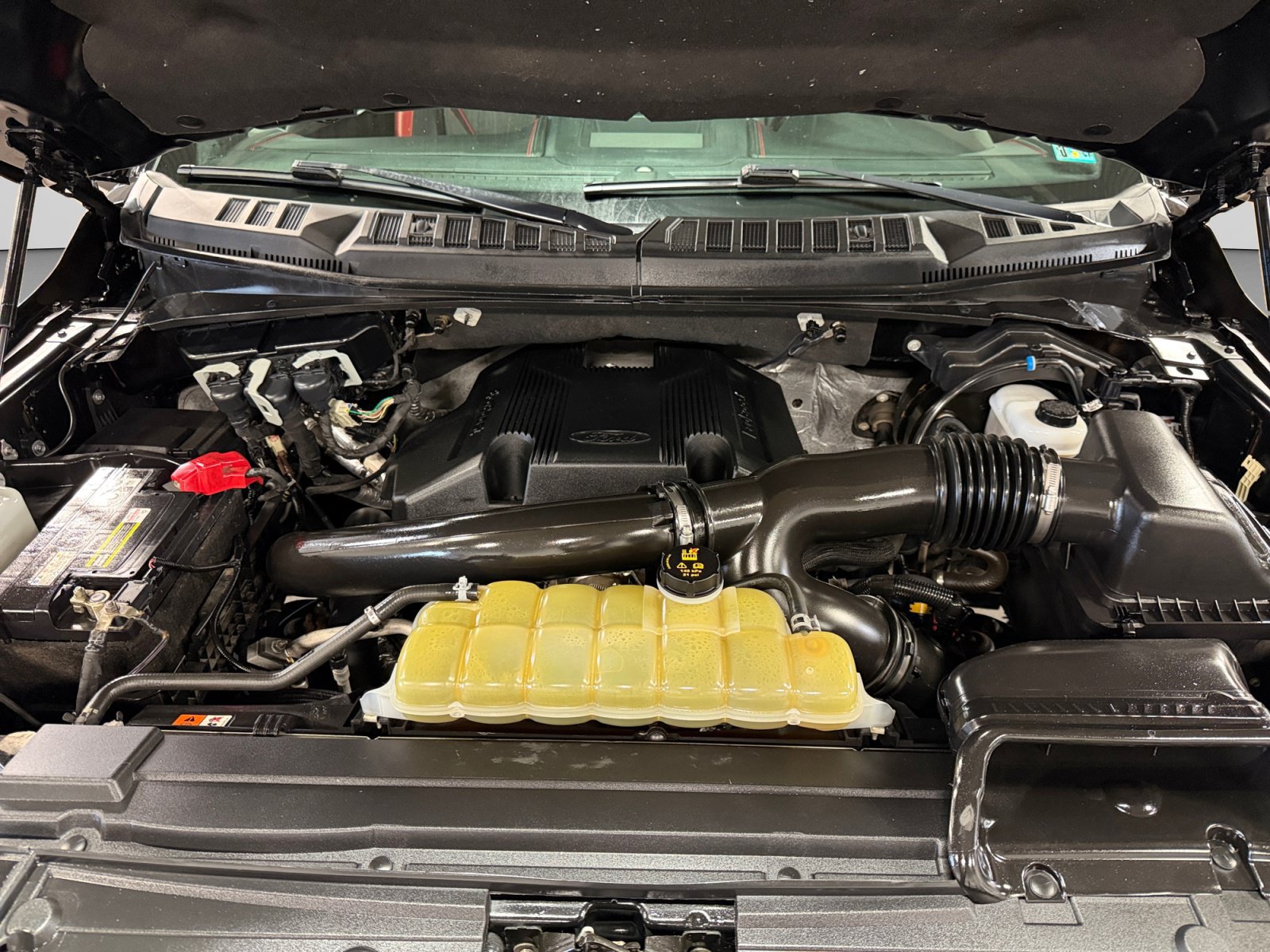 Used 2020 Ford F150 Lariat AWD/4WD image 27