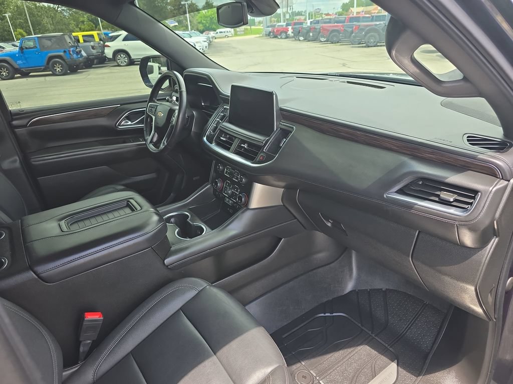 Used 2022 Chevrolet Tahoe LT w/ Luxury Package AWD/4WD image 23
