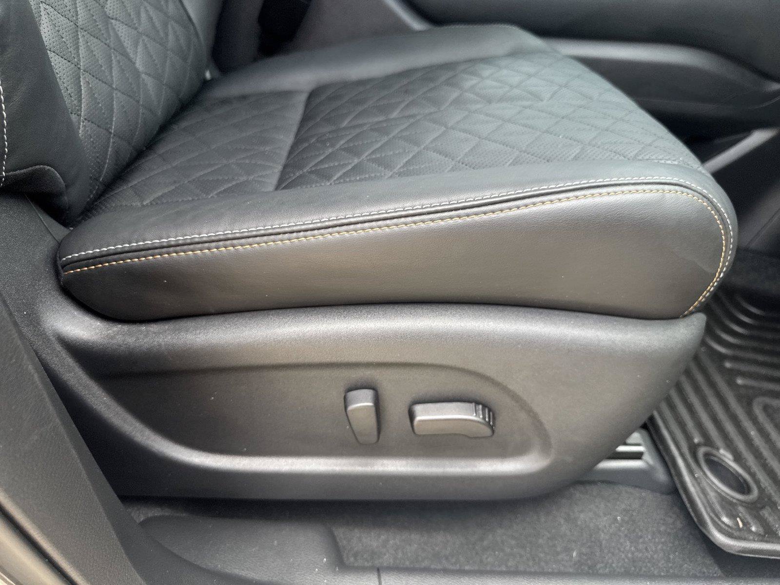 Certified 2024 Nissan Murano Platinum w/ Cargo Package FWD image 30