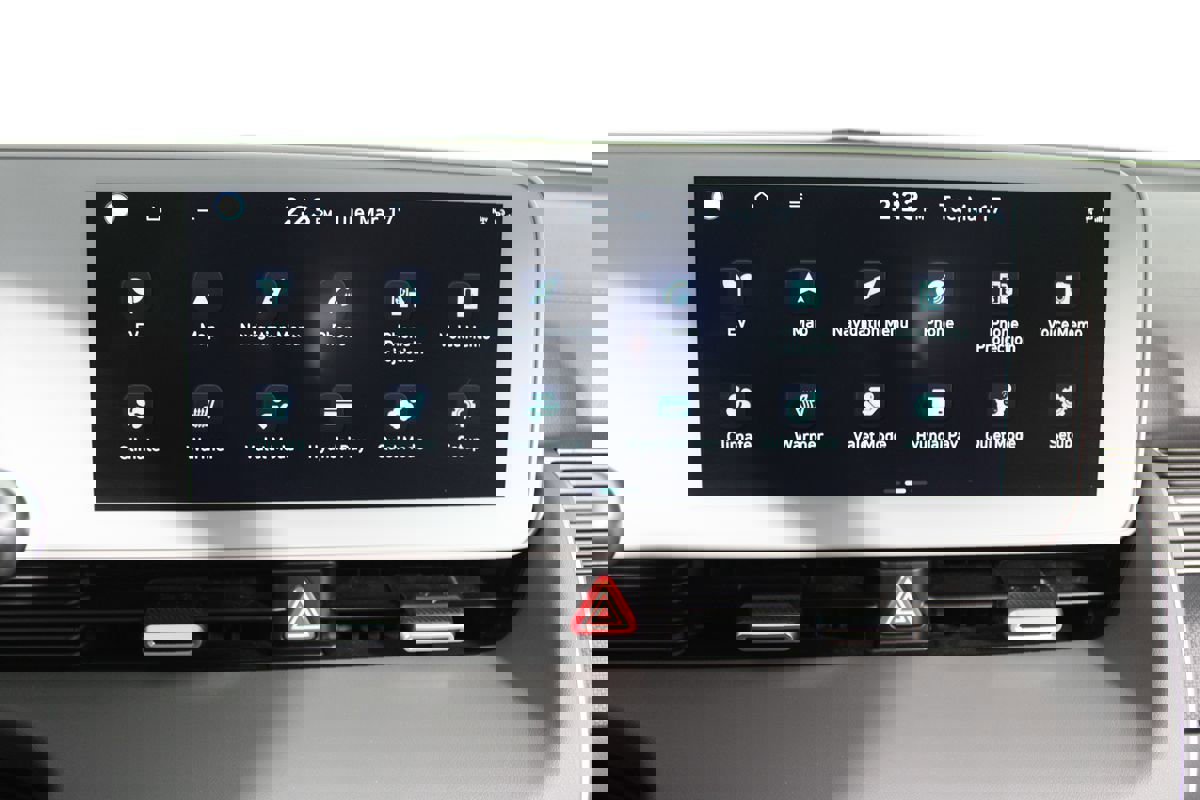 Used 2024 Hyundai Ioniq 5 SE image 9