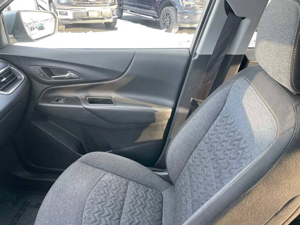 Used 2024 Chevrolet Equinox LT AWD/4WD image 19