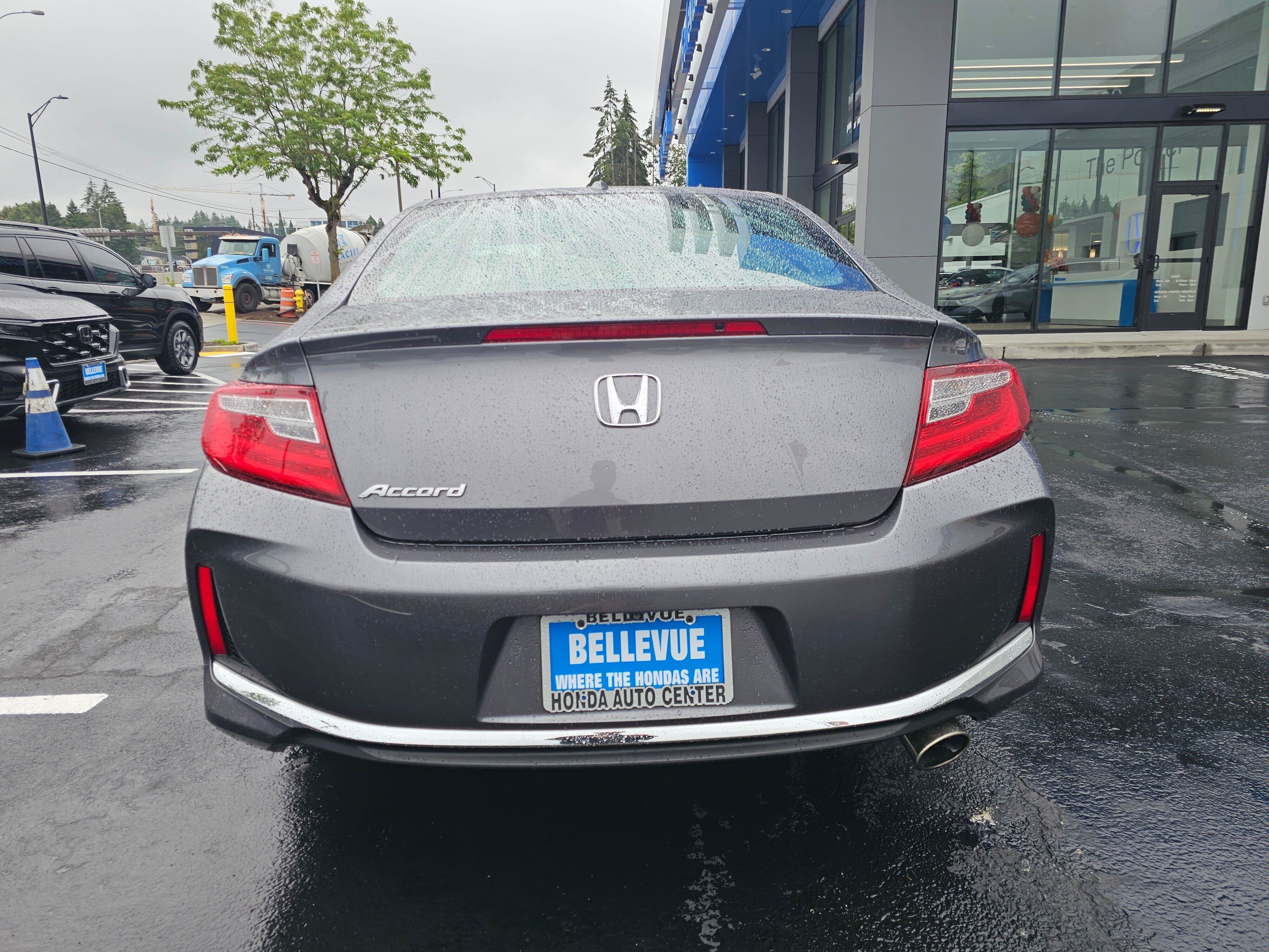 Used 2017 Honda Accord EX-L image 6